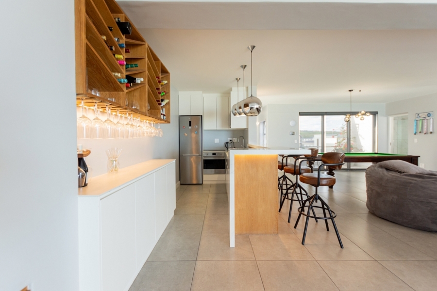 7 Bedroom Property for Sale in Calypso Beach Western Cape